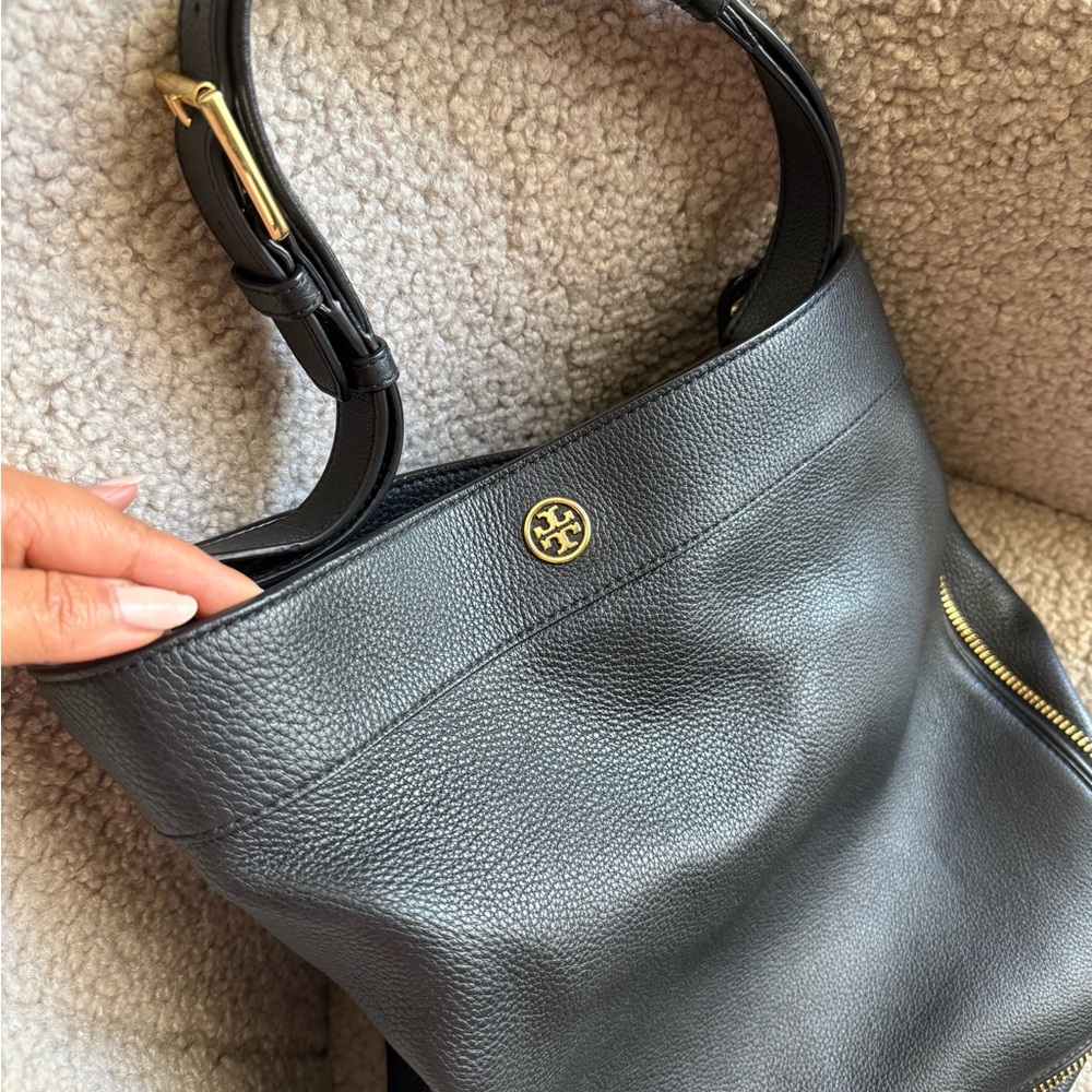 Tory Burch Black Leather Women's Bag